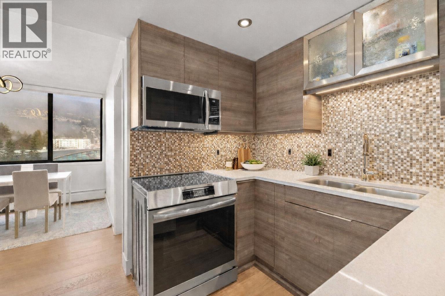 703 2167 BELLEVUE AVENUE, West Vancouver