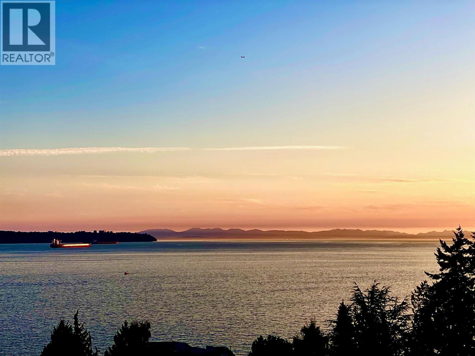 703 2167 BELLEVUE AVENUE, West Vancouver