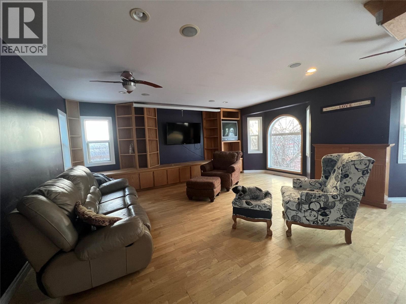 705 100A Avenue, Dawson Creek