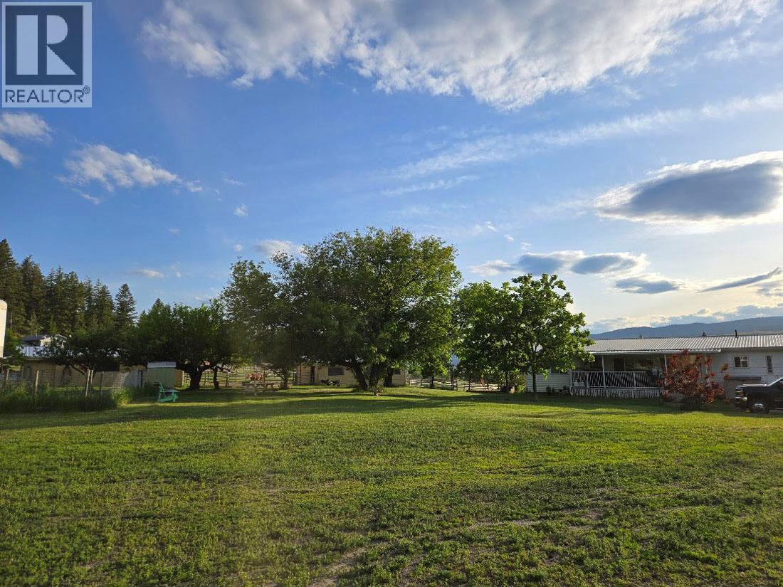 1528 LAVEAU Road, Kamloops