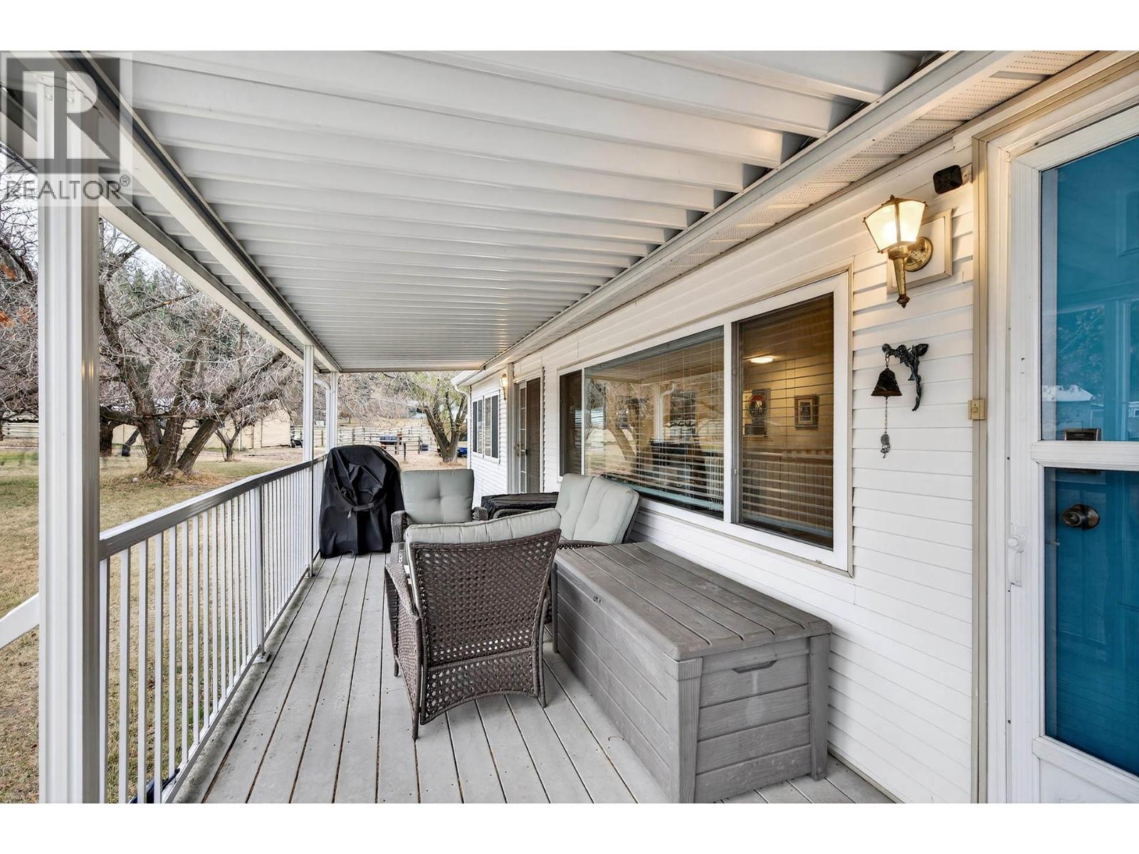 1528 LAVEAU Road, Kamloops