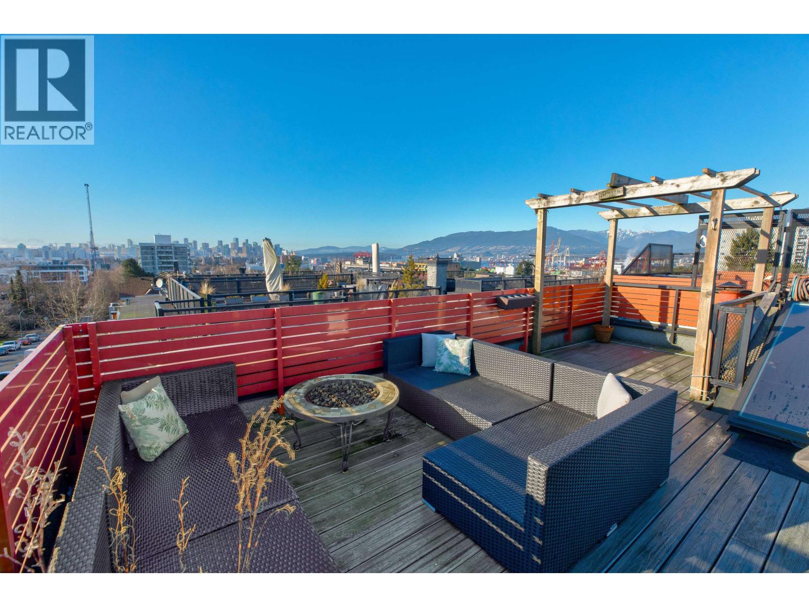 1865 ADANAC Street - photo 2