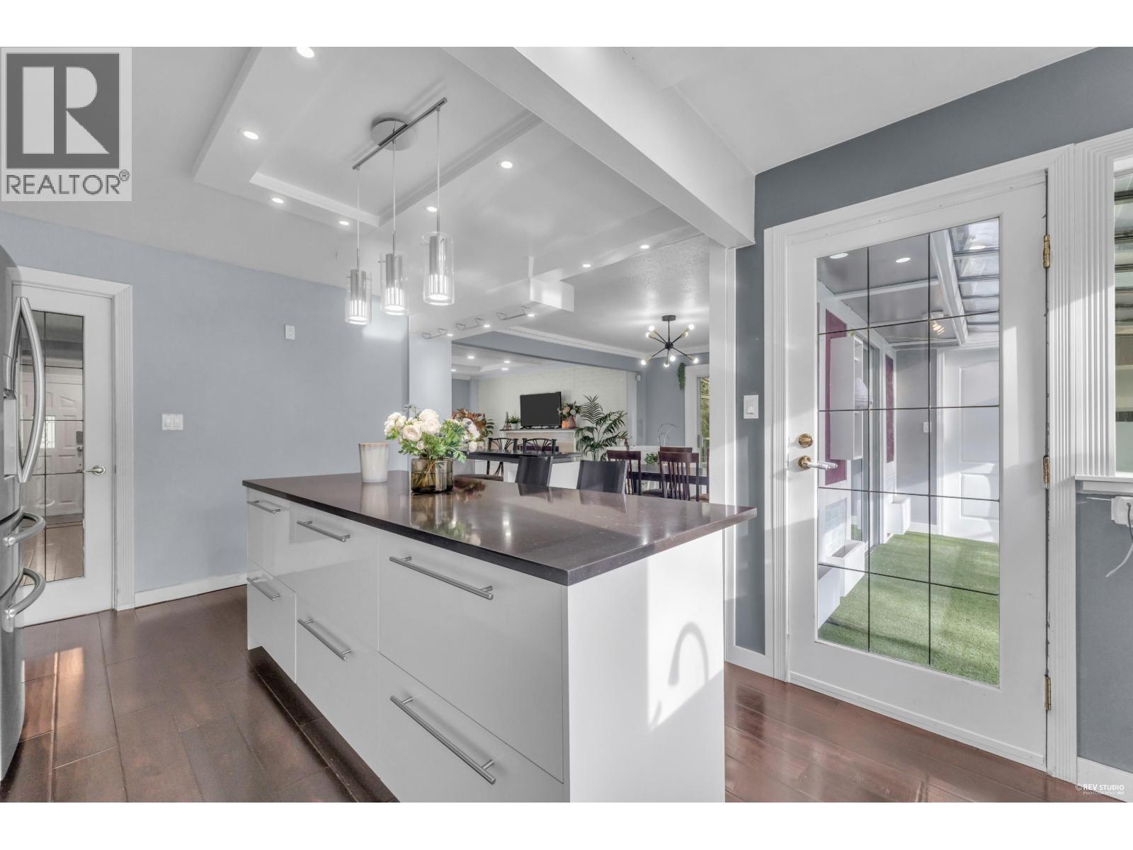 4380 WOODCREST ROAD, West Vancouver