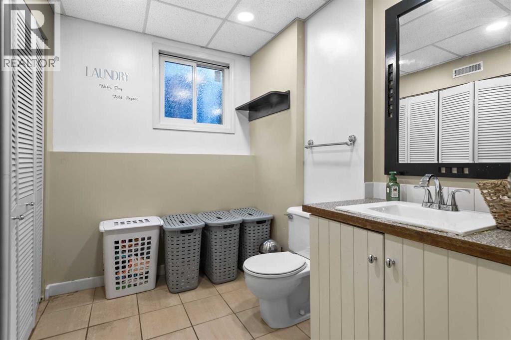 Single Family House 5 Level for Sale in  Woodford Crescent SW Woodbine Calgary 