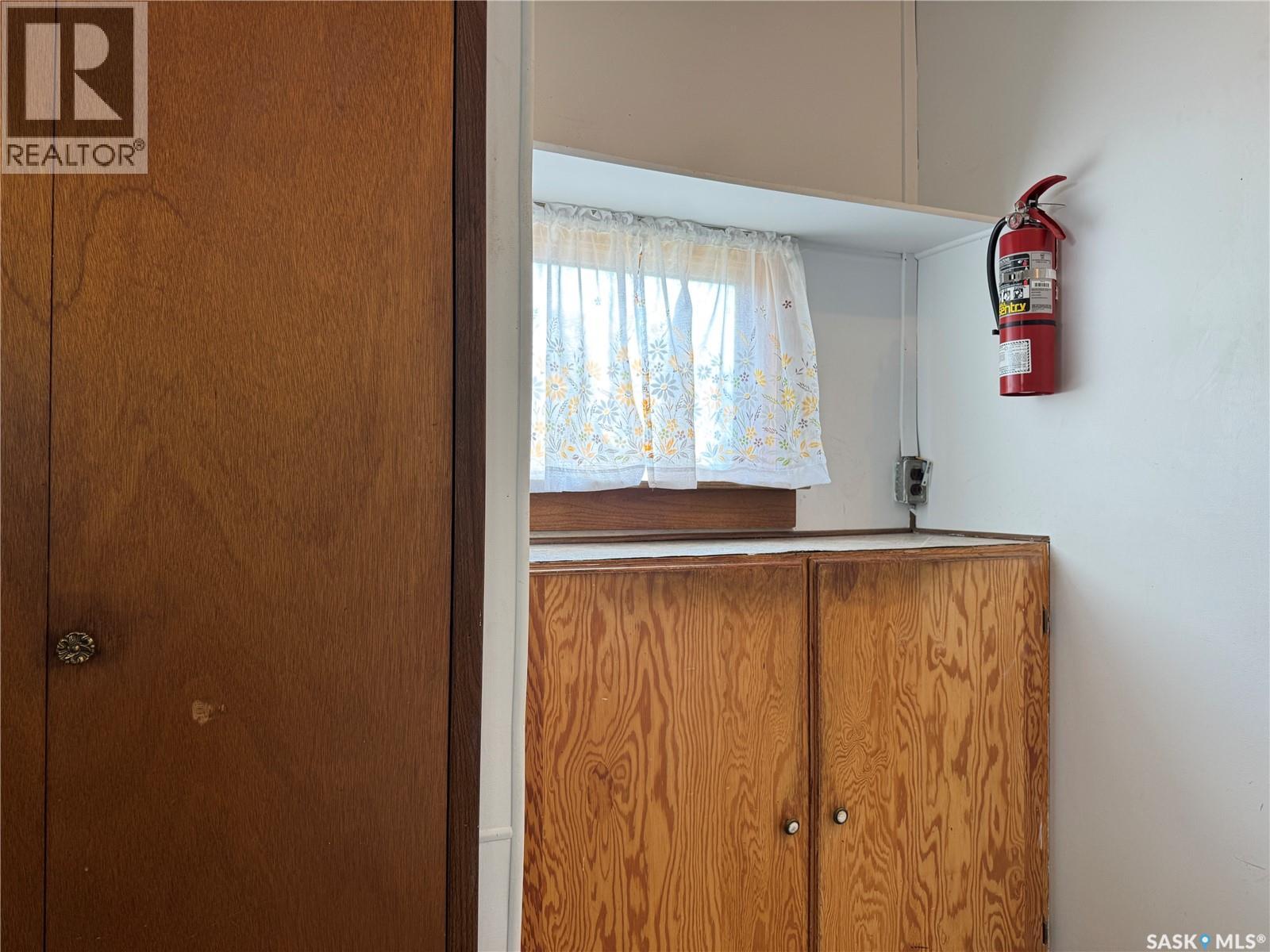 218 4th STREET E - Photo 5 of 35, Wynyard, Saskatchewan