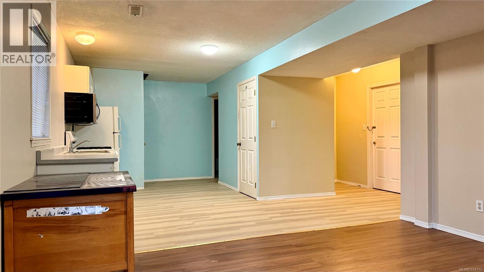 774 RAILWAY AVE - 18