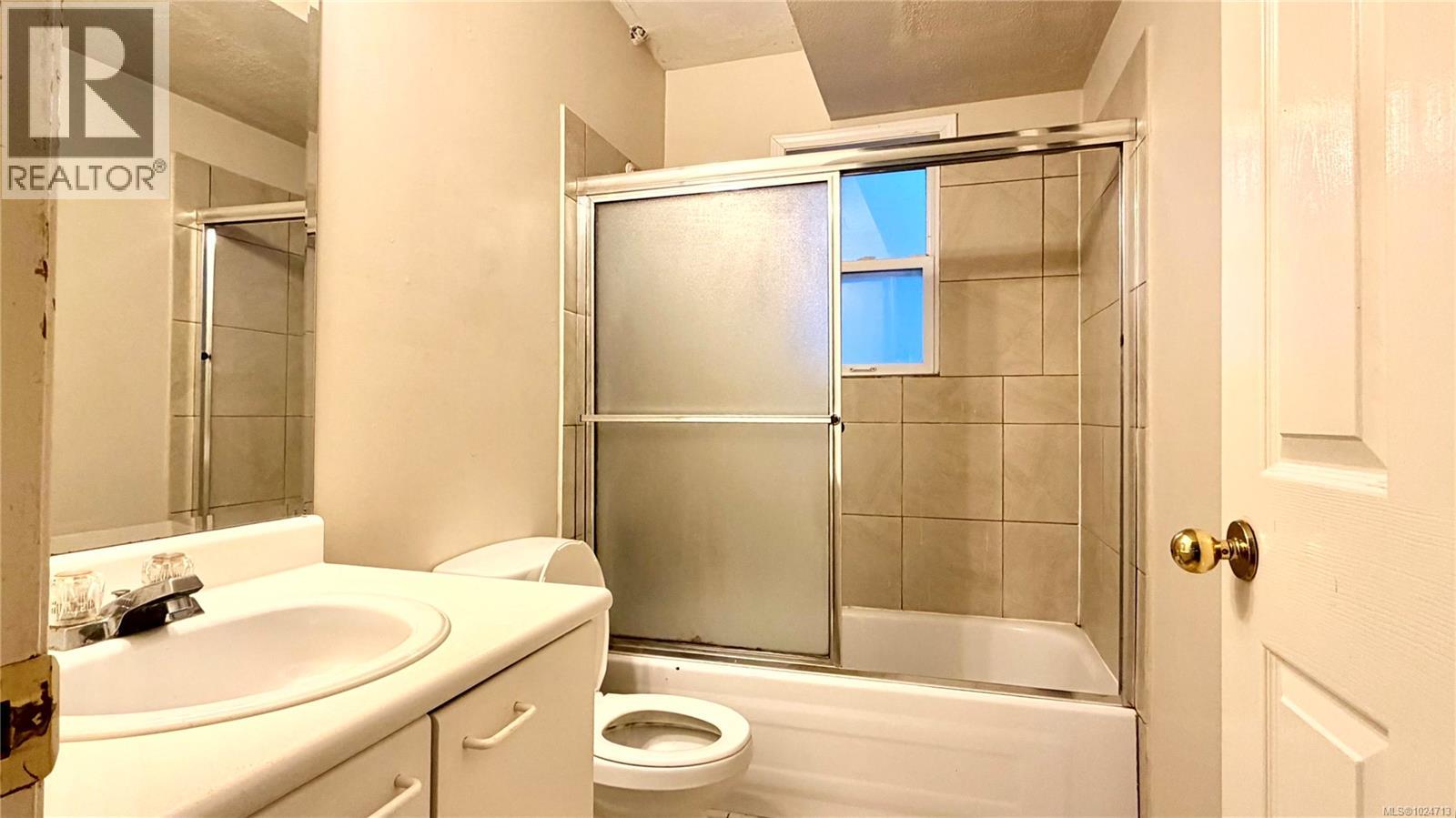 774 RAILWAY AVE - 21