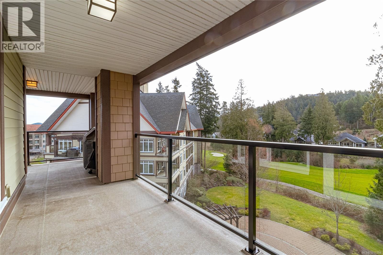 302 1395 Bear Mountain Parkway, Langford