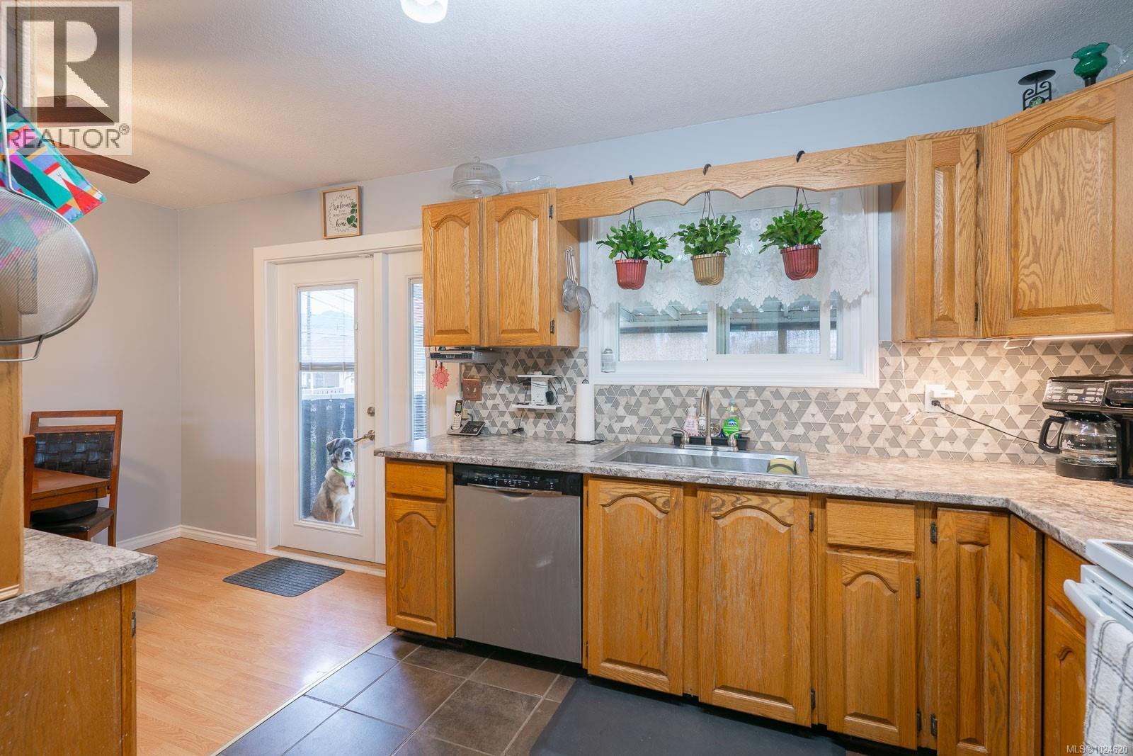  3908 8th Avenue, Port Alberni