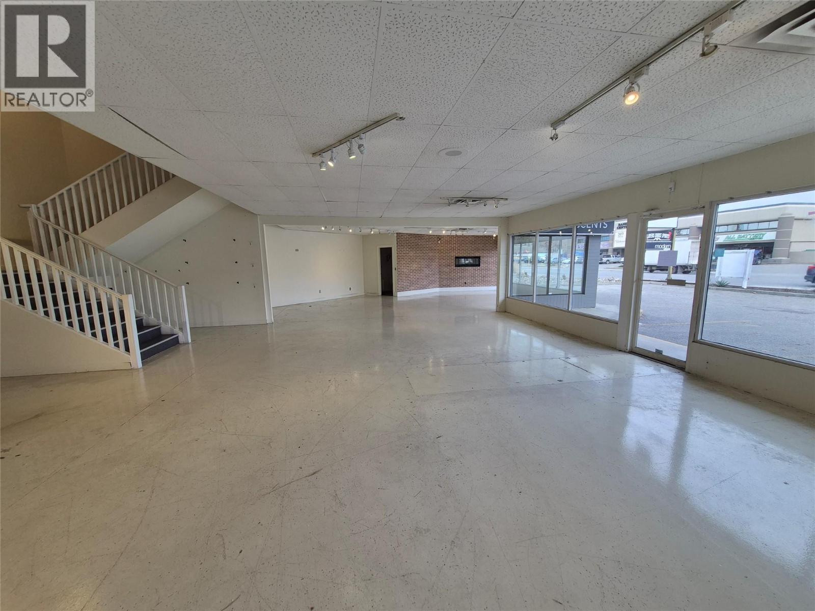 3 and 4 310 Banks Road, Kelowna