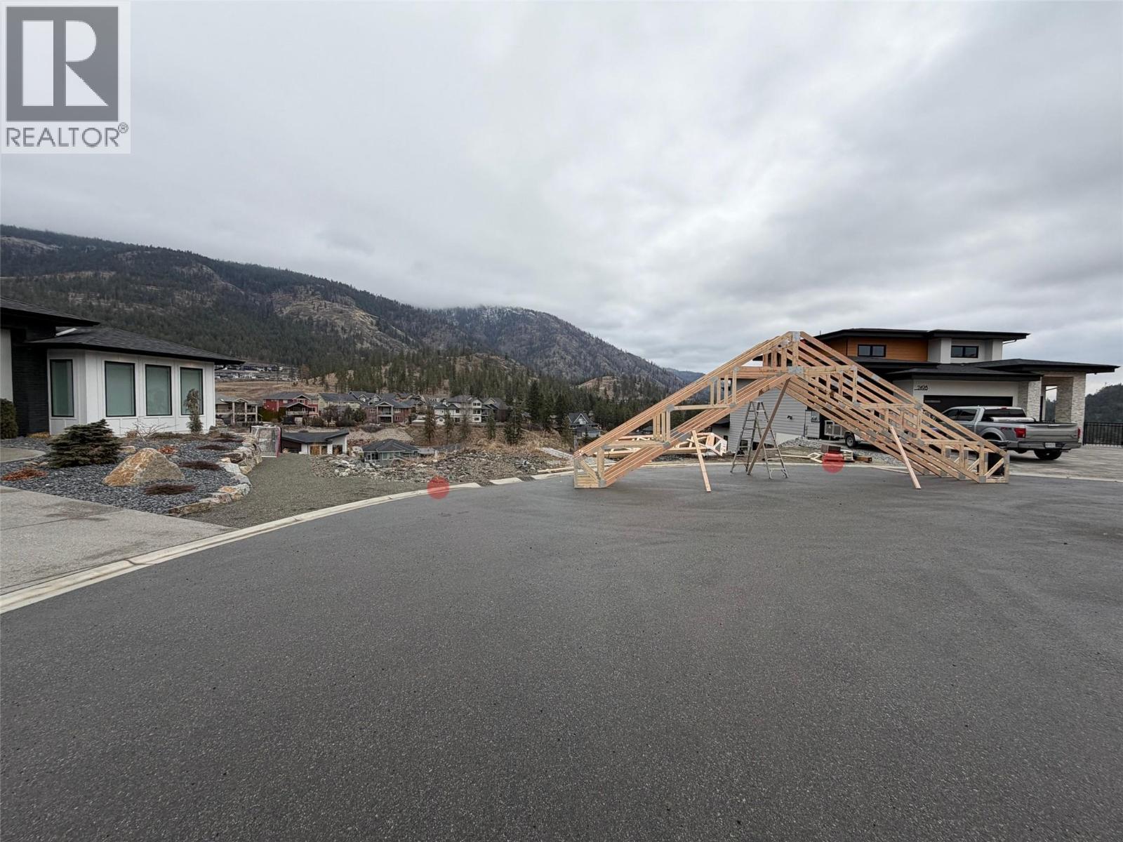  2500 Pinnacle Ridge Drive, West Kelowna