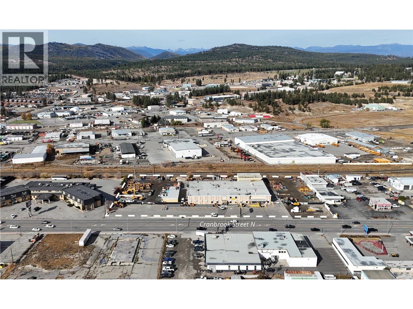  815 Cranbrook Street North, Cranbrook