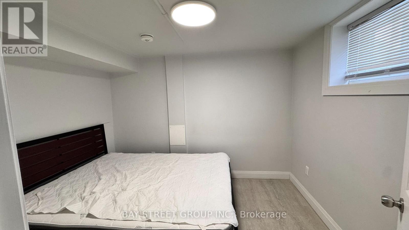 5513 Spring Unit B1 photo 5