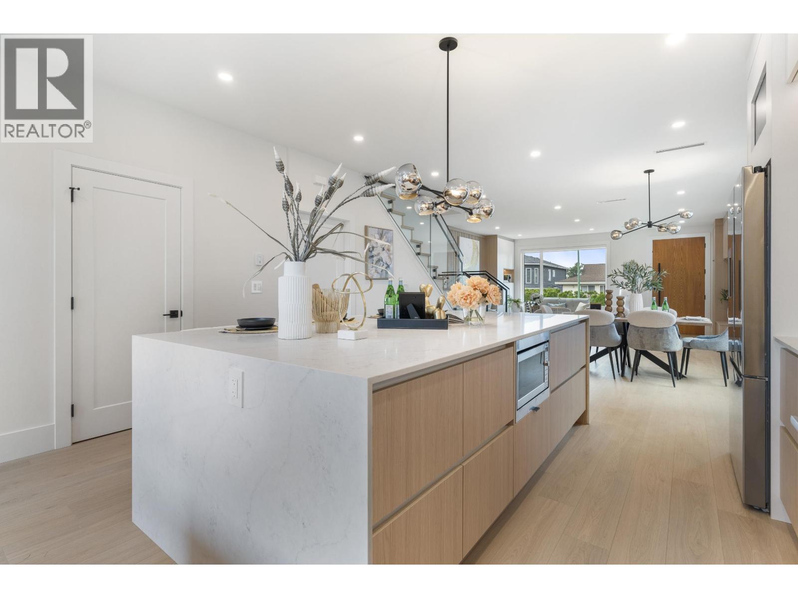 2 7822 GOODLAD STREET, Burnaby