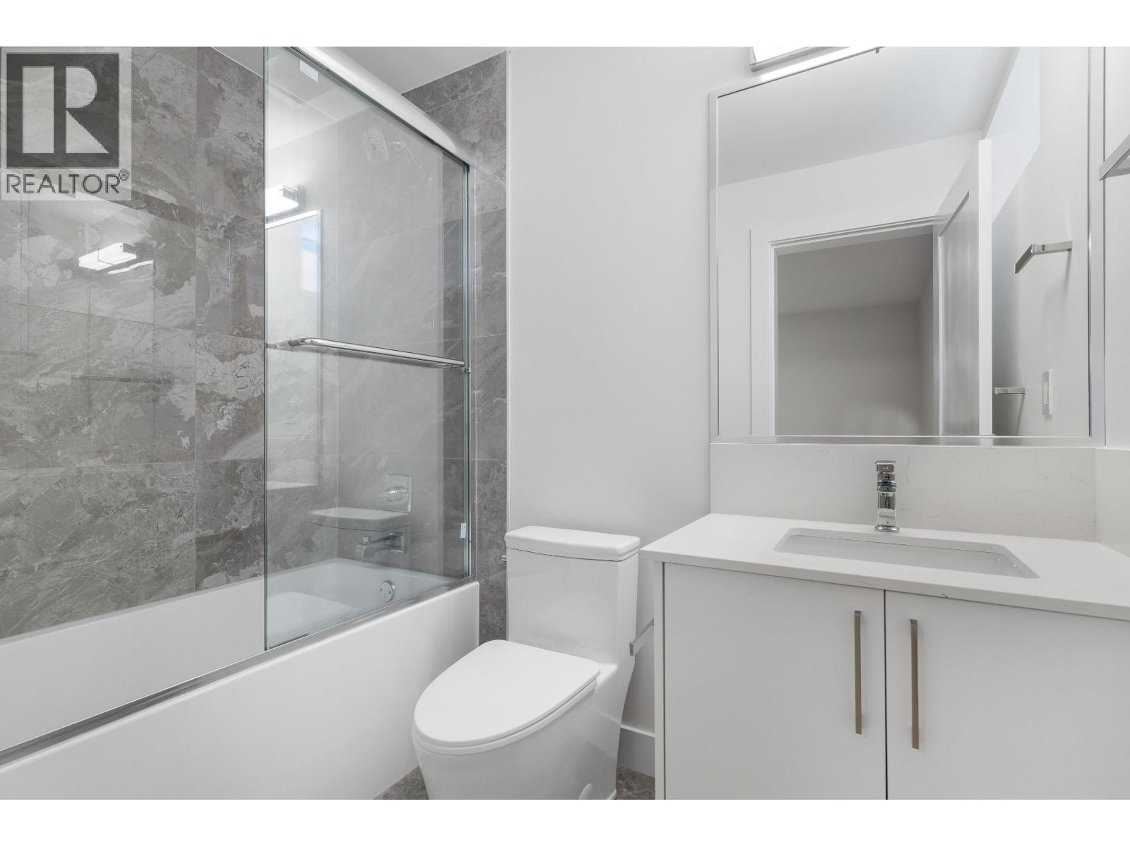 2 7822 GOODLAD STREET, Burnaby