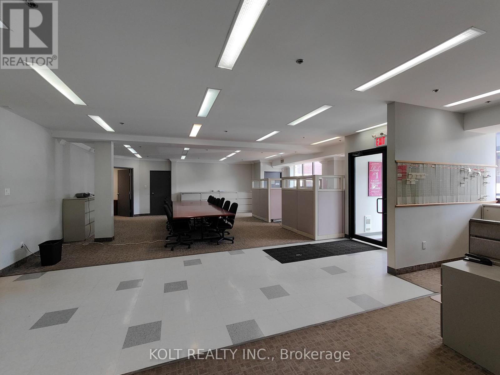 80 Esna Park Unit 13-15 photo 2