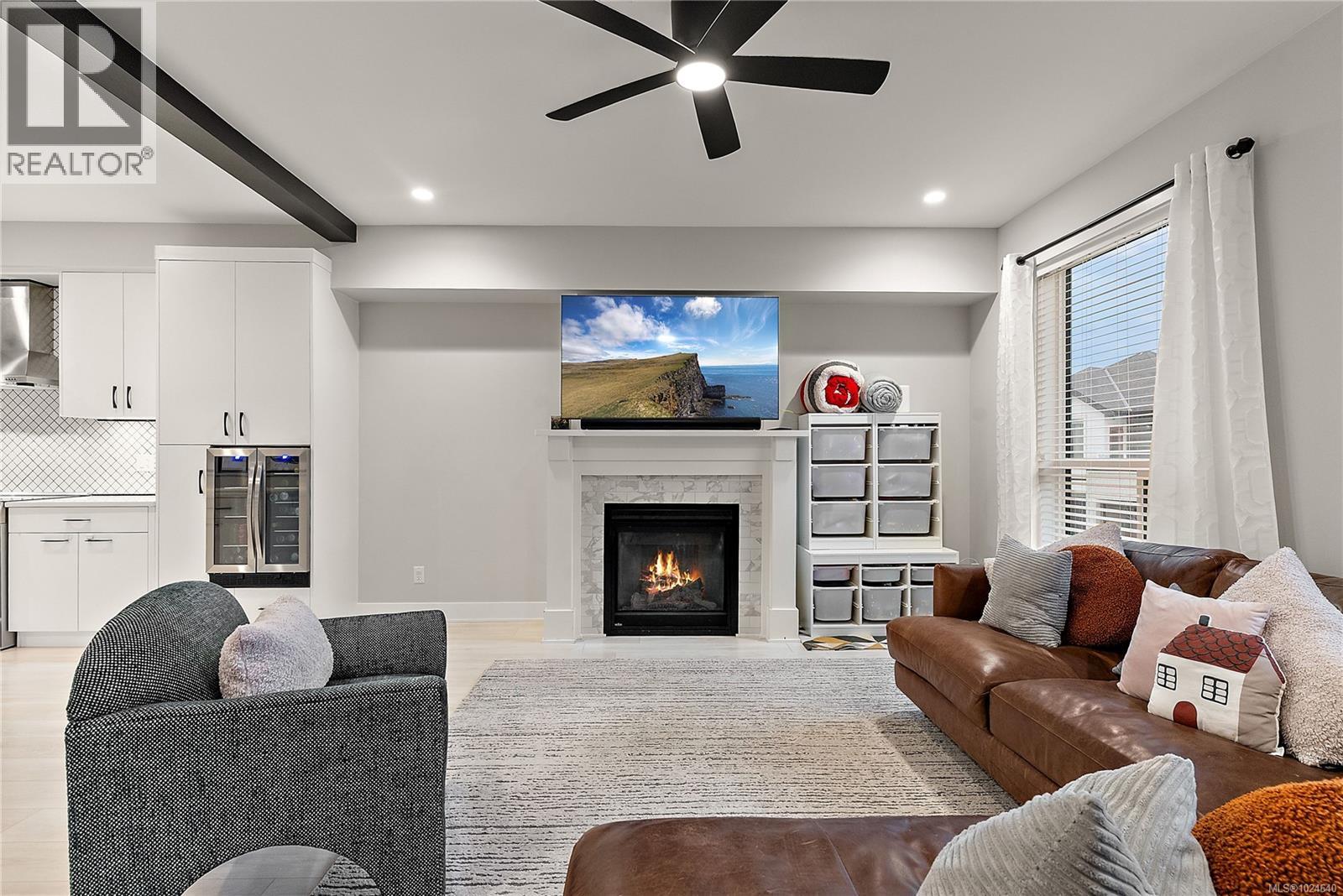  2812 Lunar Court, Langford