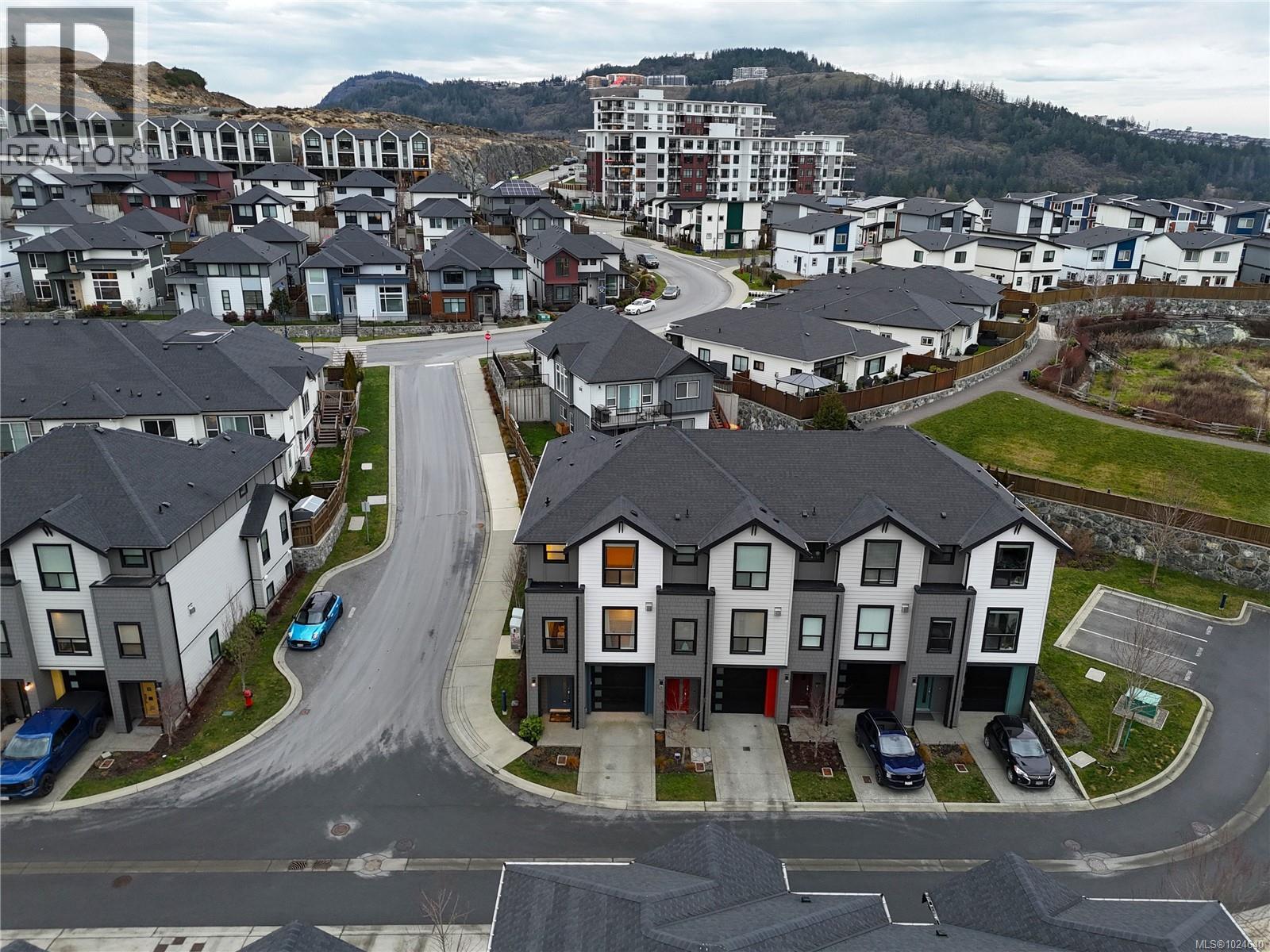  2812 Lunar Court, Langford