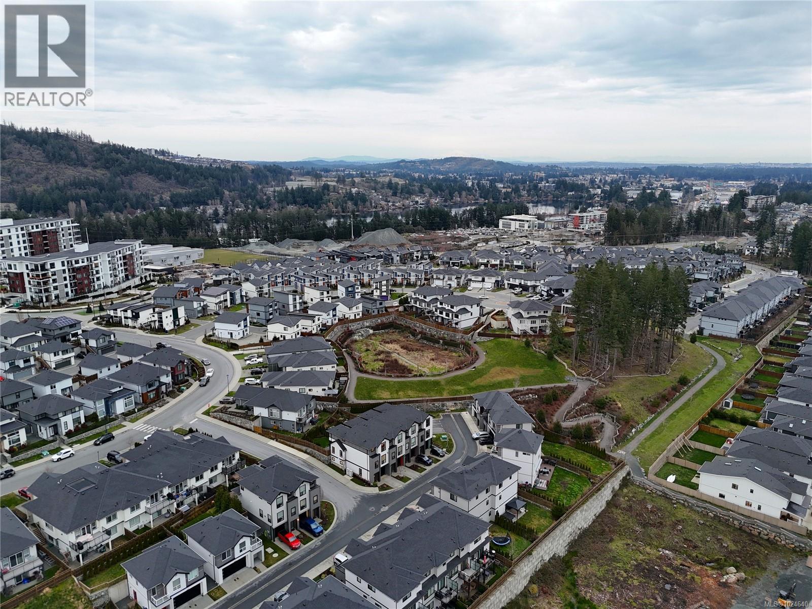  2812 Lunar Court, Langford