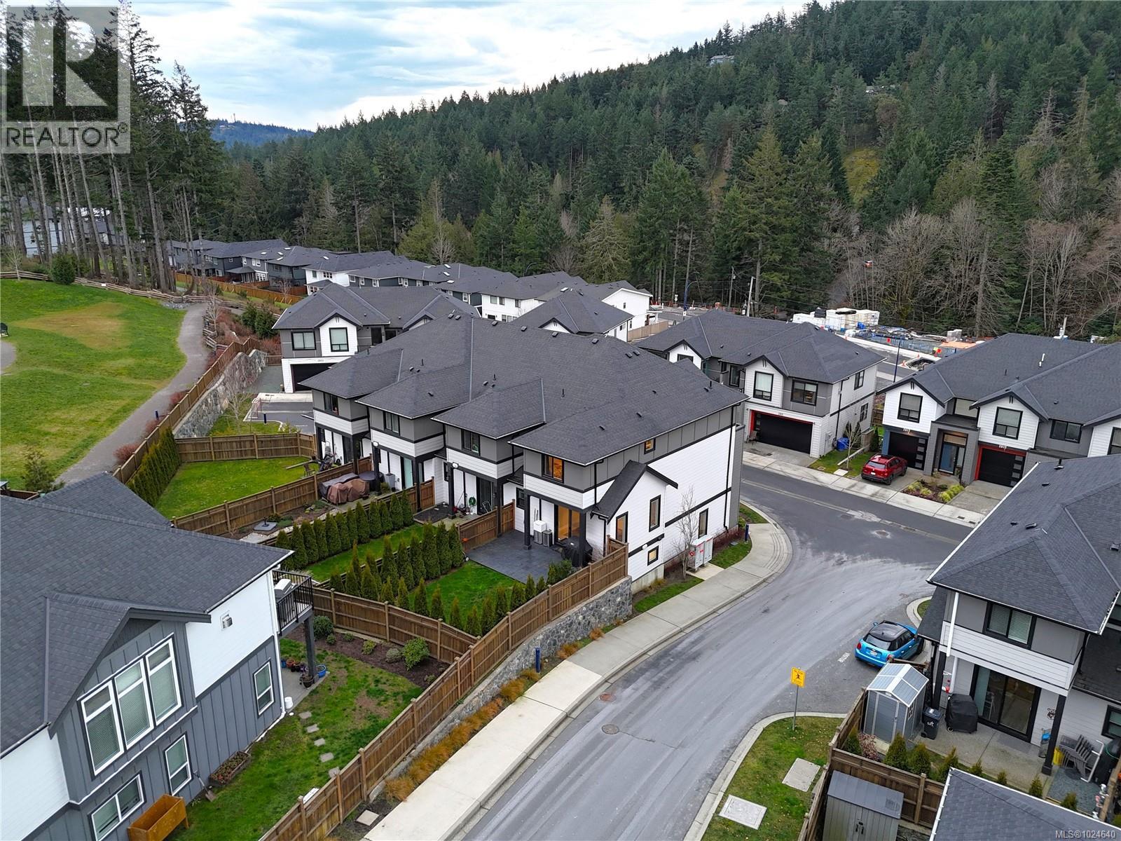  2812 Lunar Court, Langford