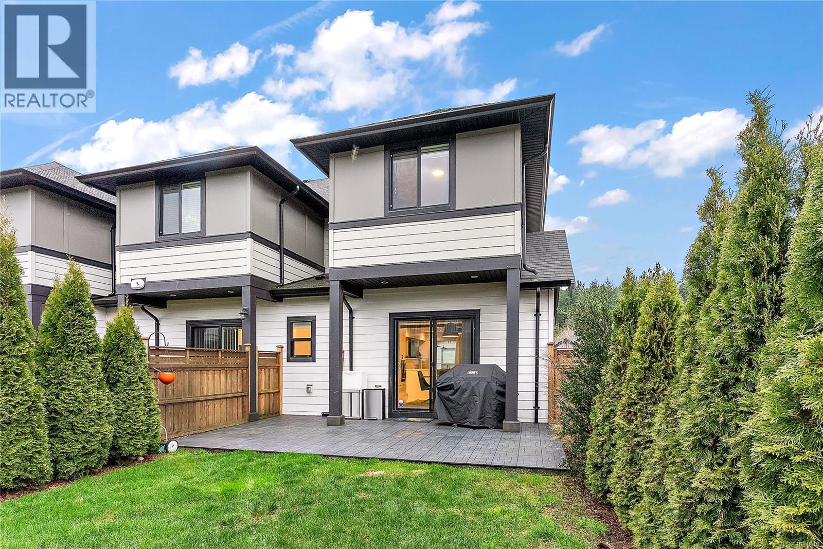  2812 Lunar Court, Langford