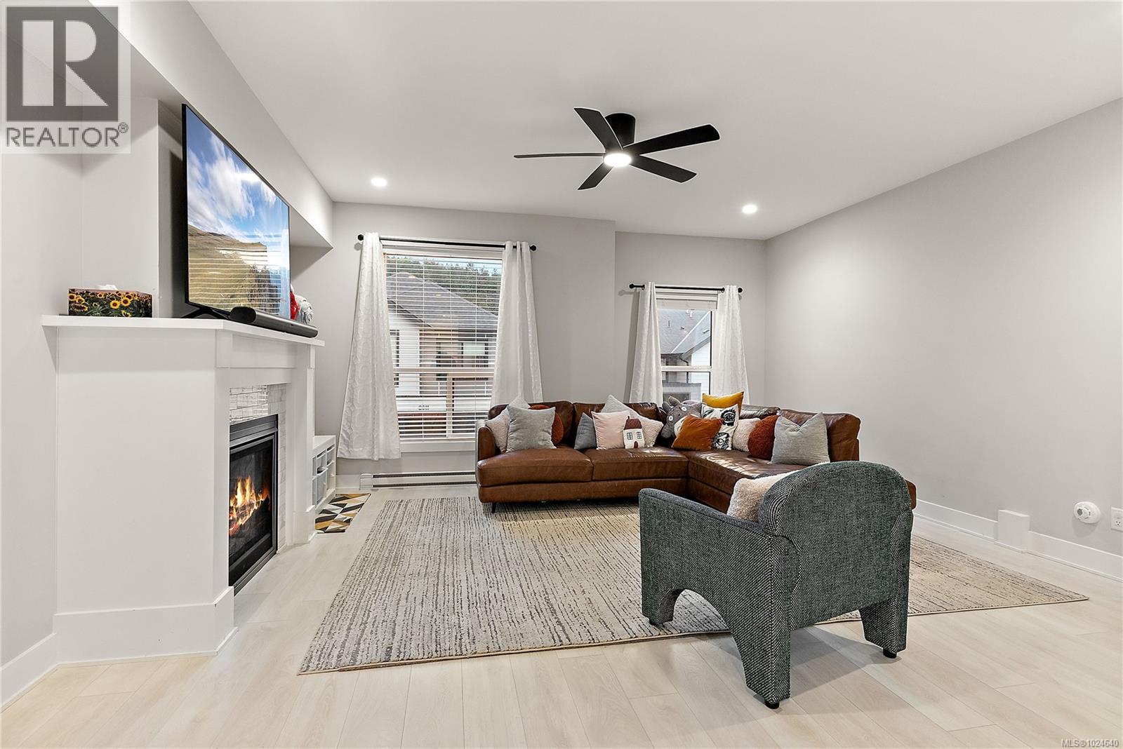  2812 Lunar Court, Langford