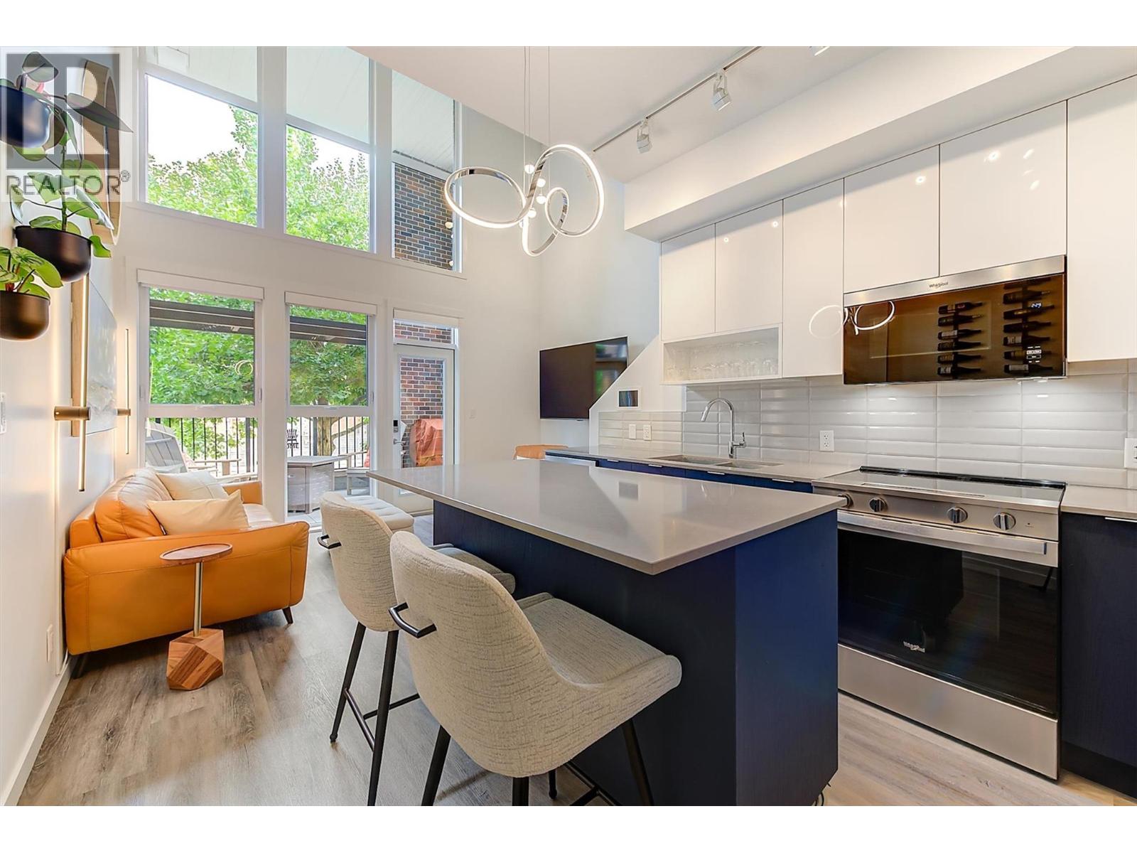 105 1770 Richter Street, Kelowna