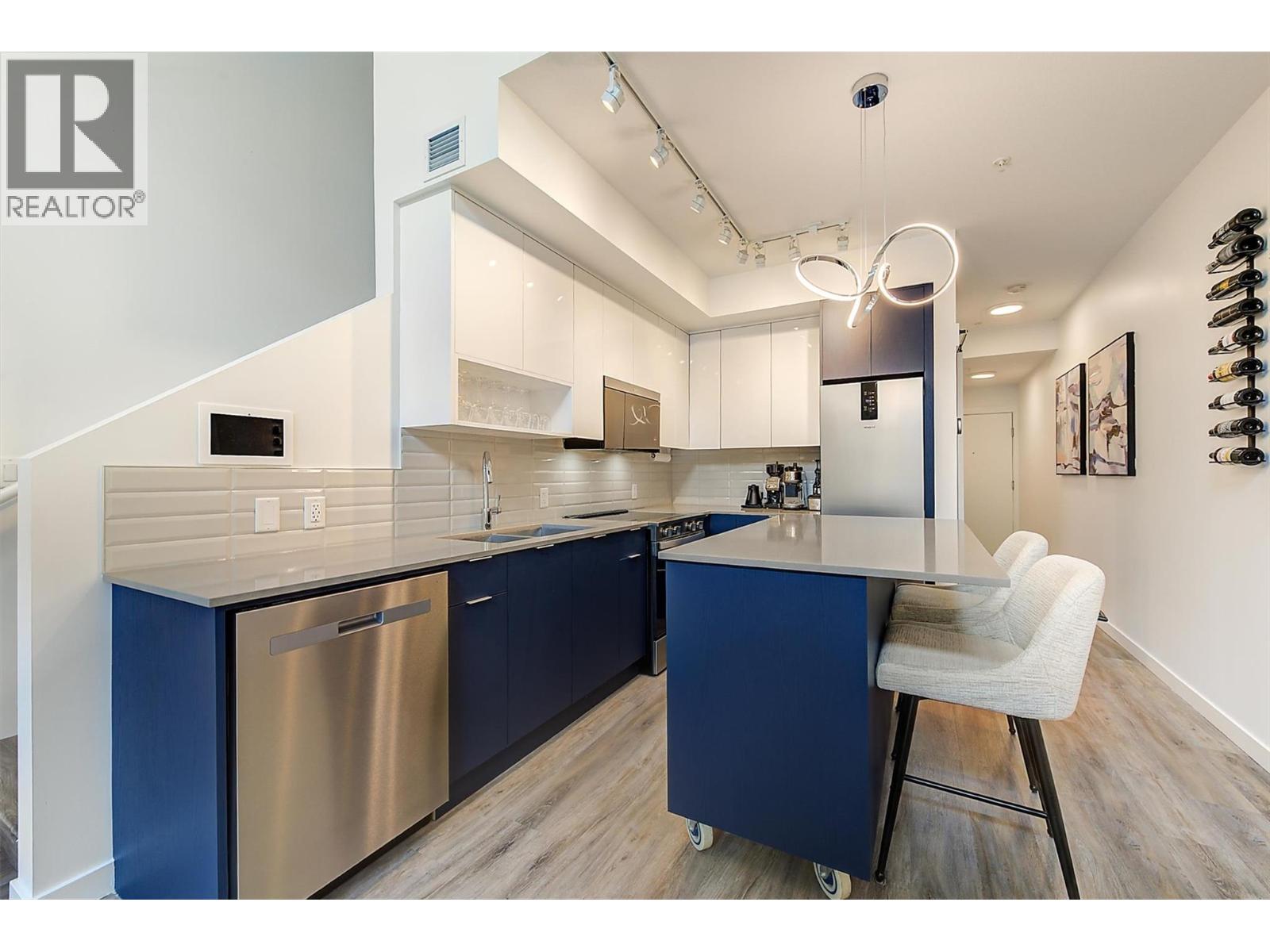 105 1770 Richter Street, Kelowna