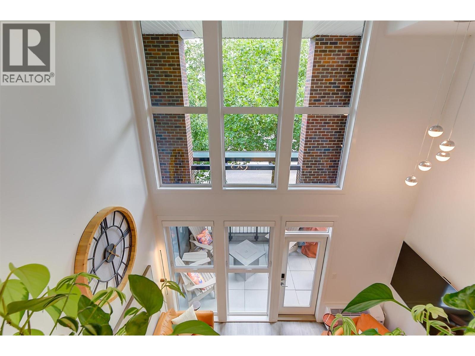 105 1770 Richter Street, Kelowna