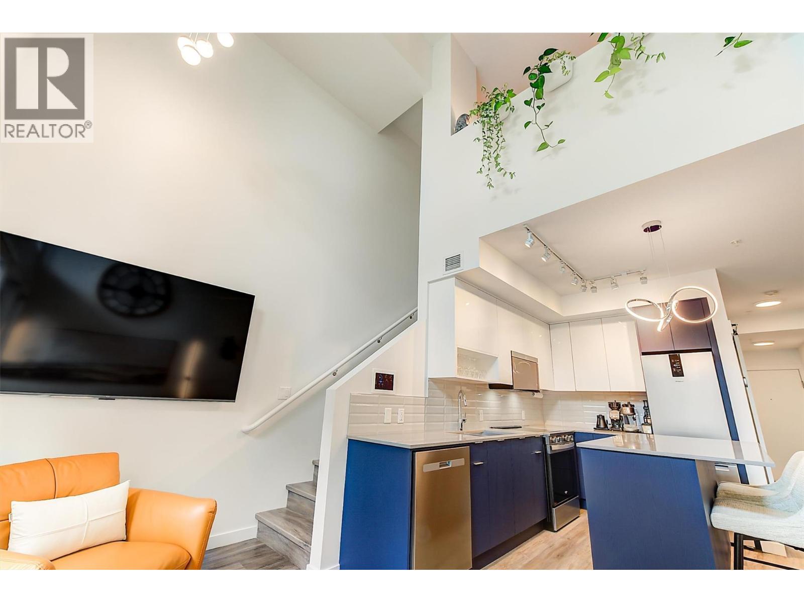 105 1770 Richter Street, Kelowna