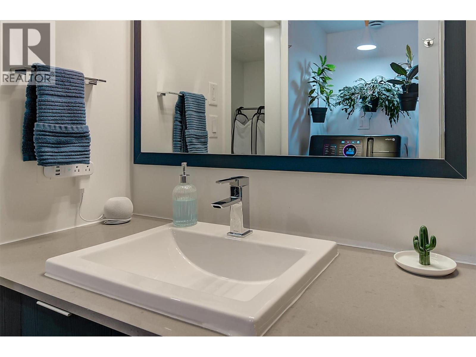 105 1770 Richter Street, Kelowna