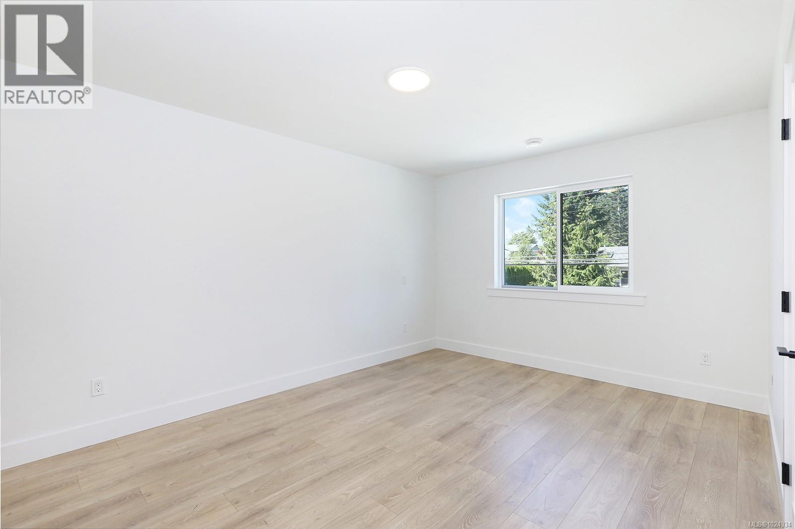 B 1369 Galerno Rd, Campbell River