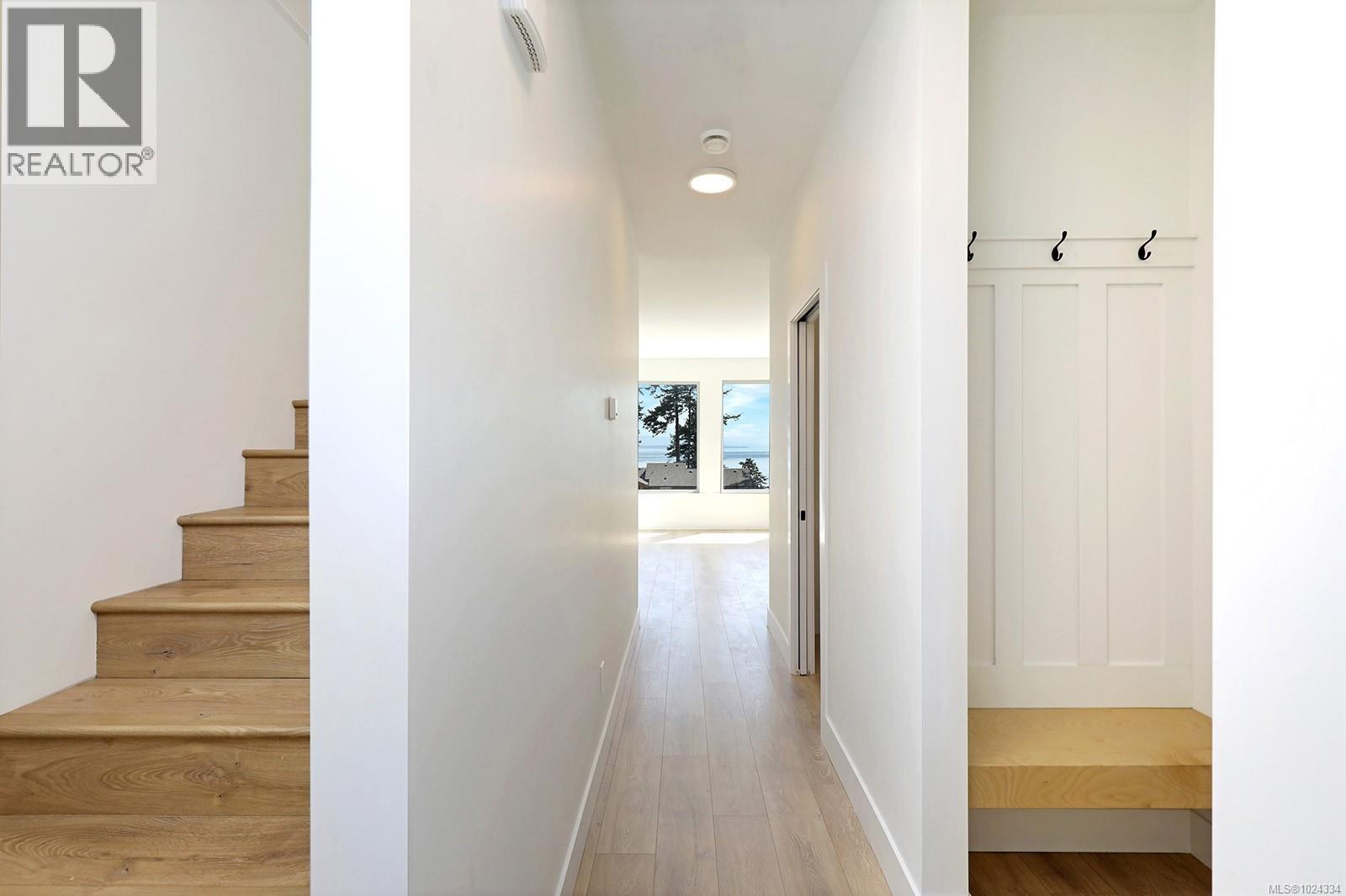 B 1369 Galerno Rd, Campbell River