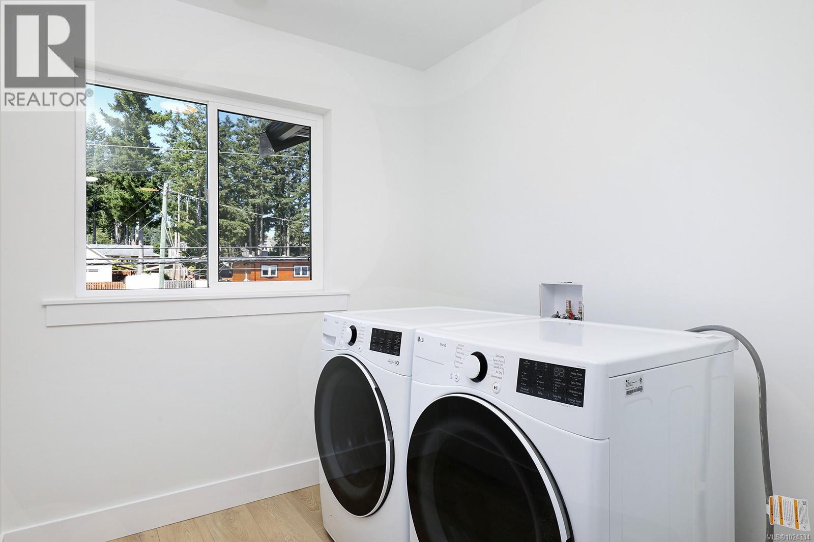 B 1369 Galerno Rd, Campbell River