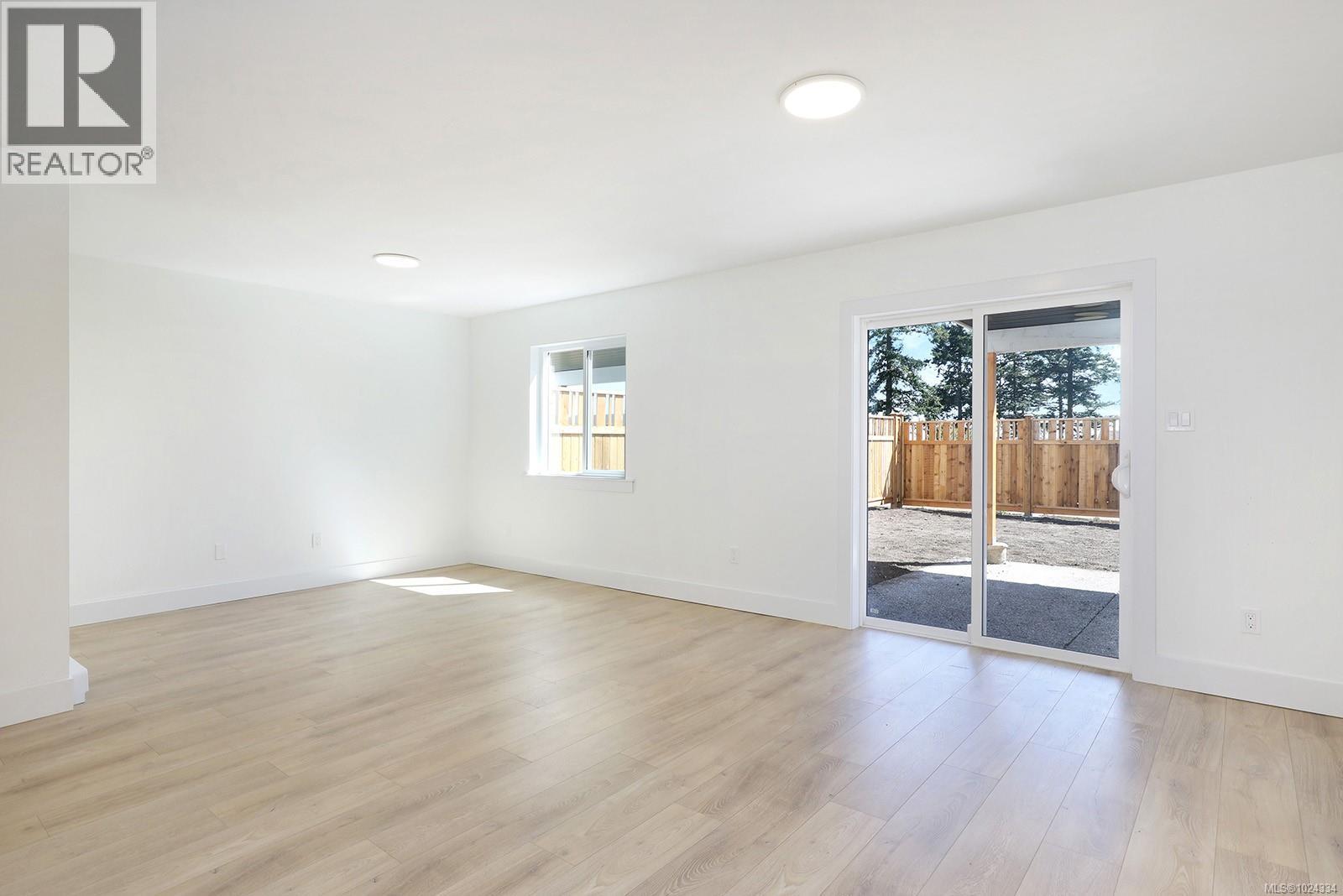 B 1369 Galerno Rd, Campbell River