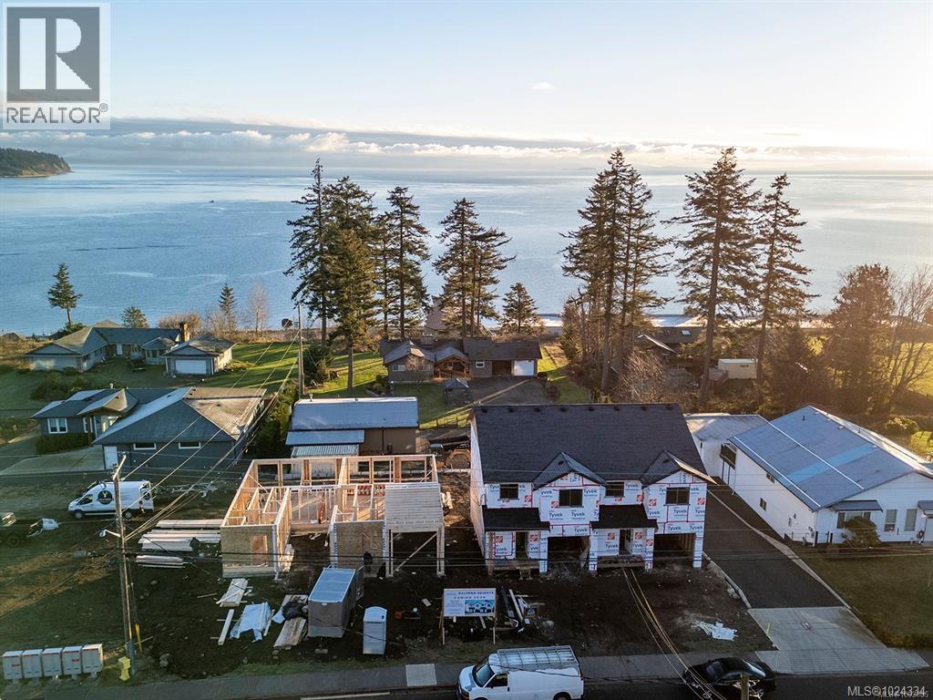 B 1369 Galerno Rd, Campbell River