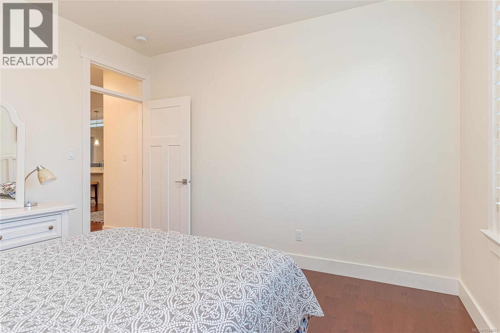 473 Ridgefield Dr, Parksville