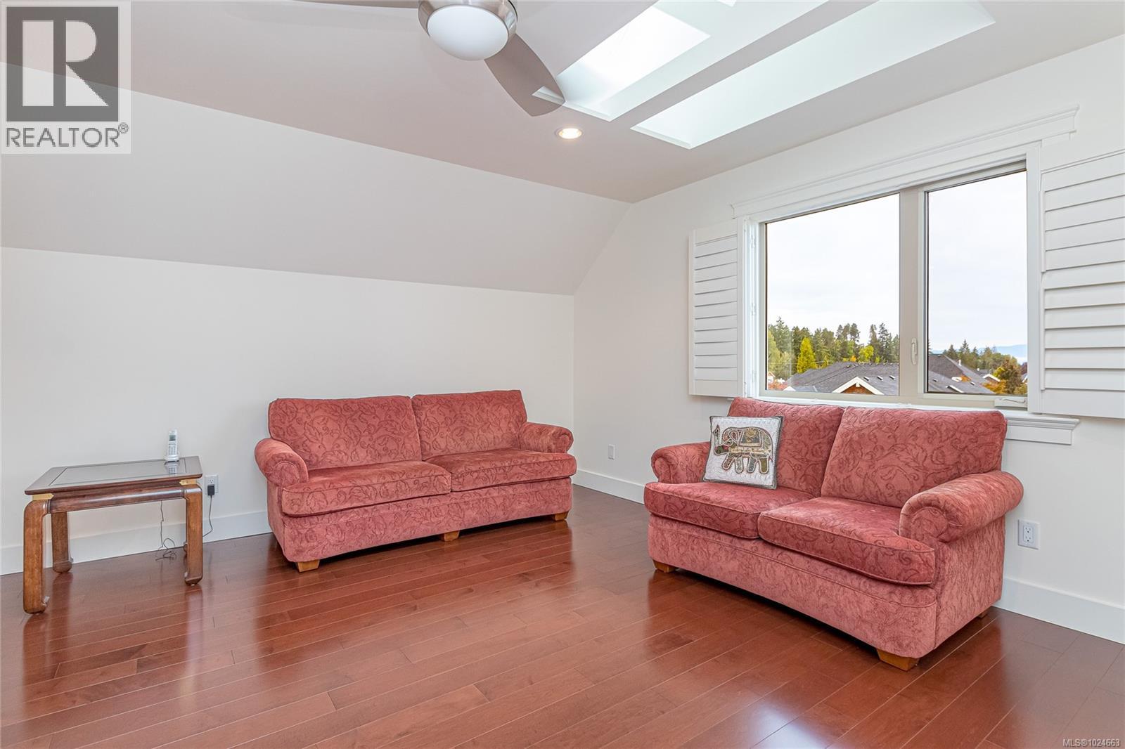 473 Ridgefield Dr, Parksville