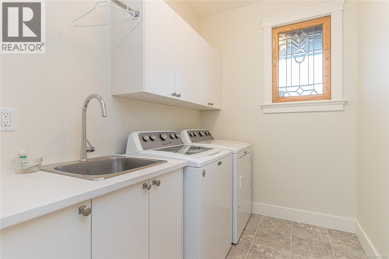 473 Ridgefield Dr, Parksville