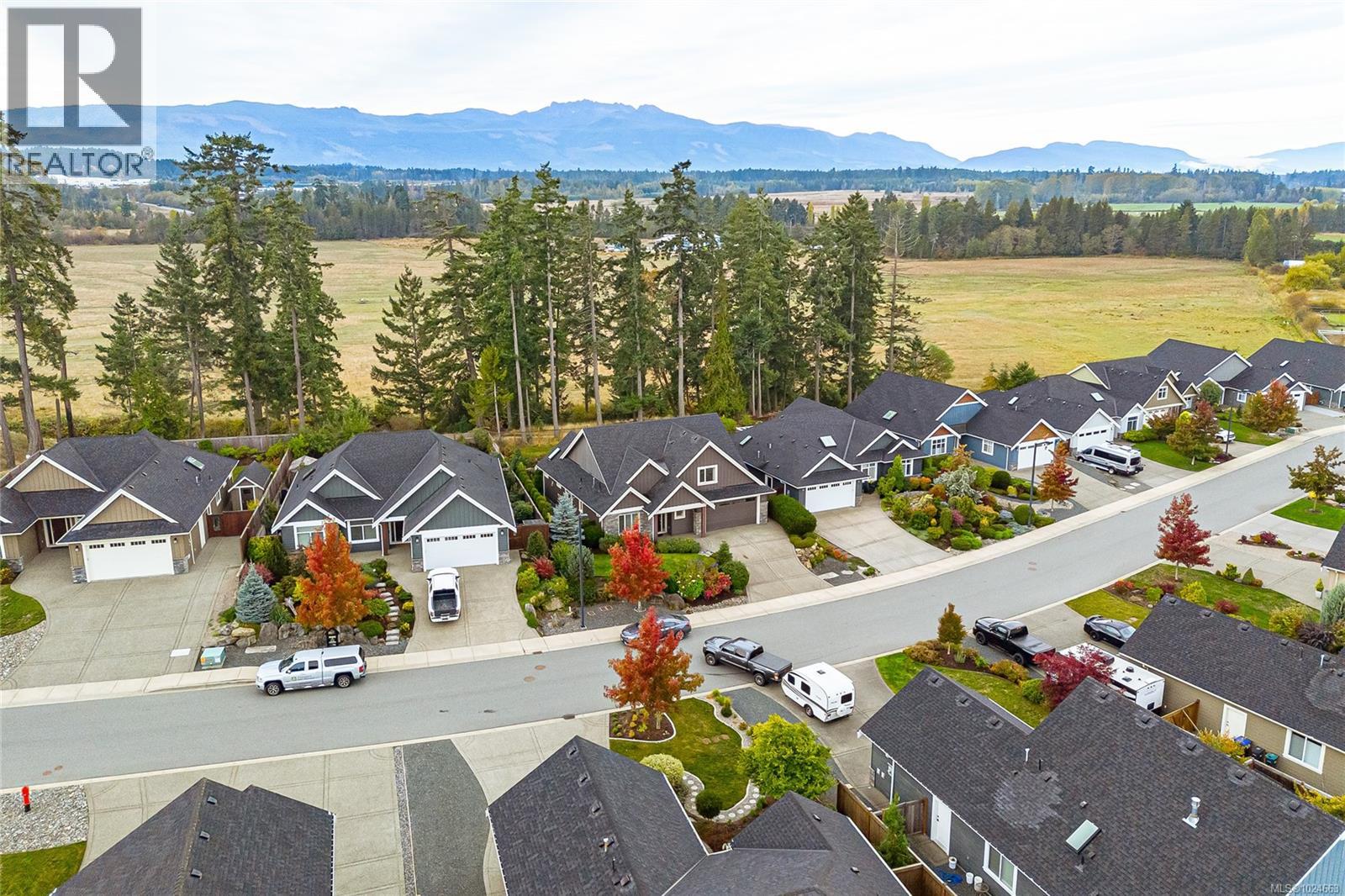 473 Ridgefield Dr, Parksville