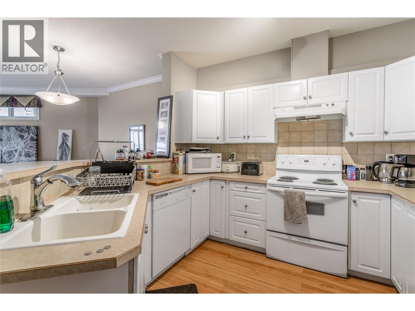 435 1088 Sunset Drive, Kelowna