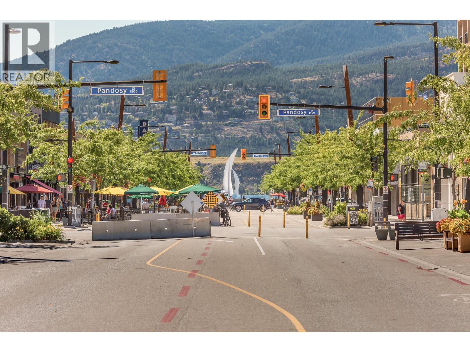 435 1088 Sunset Drive, Kelowna