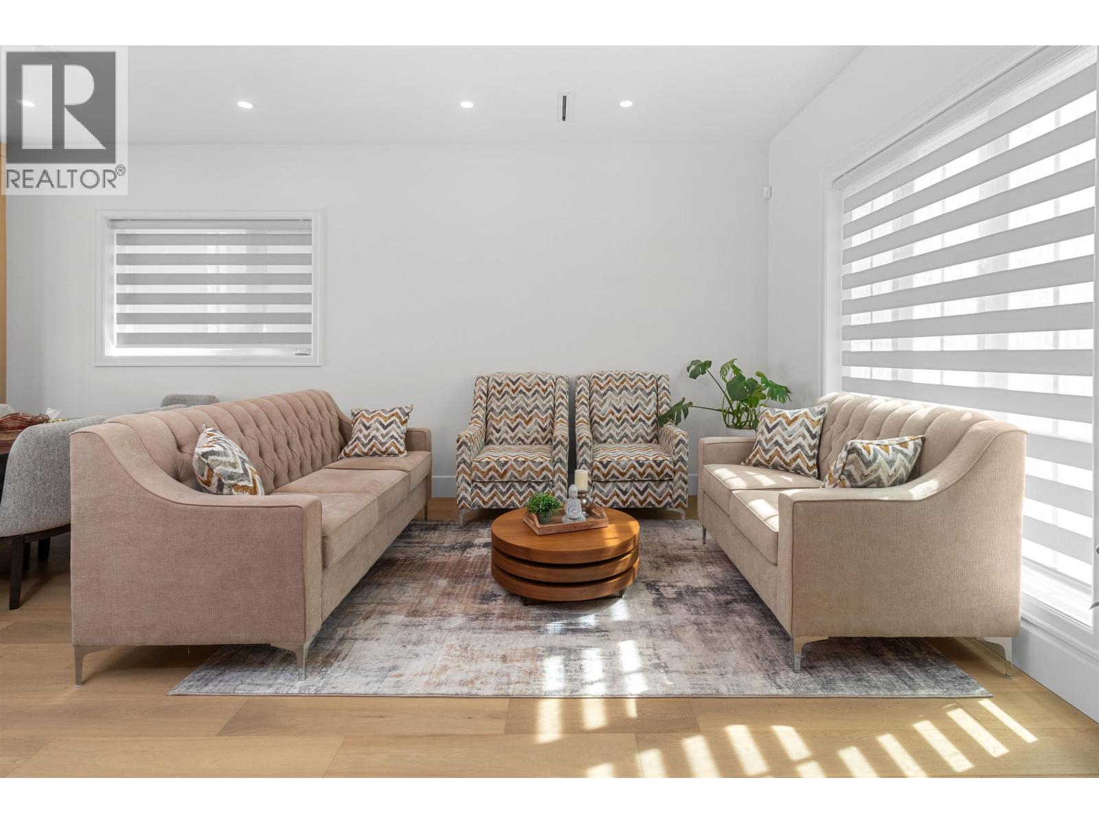 7662 FRENCH Street - photo 2