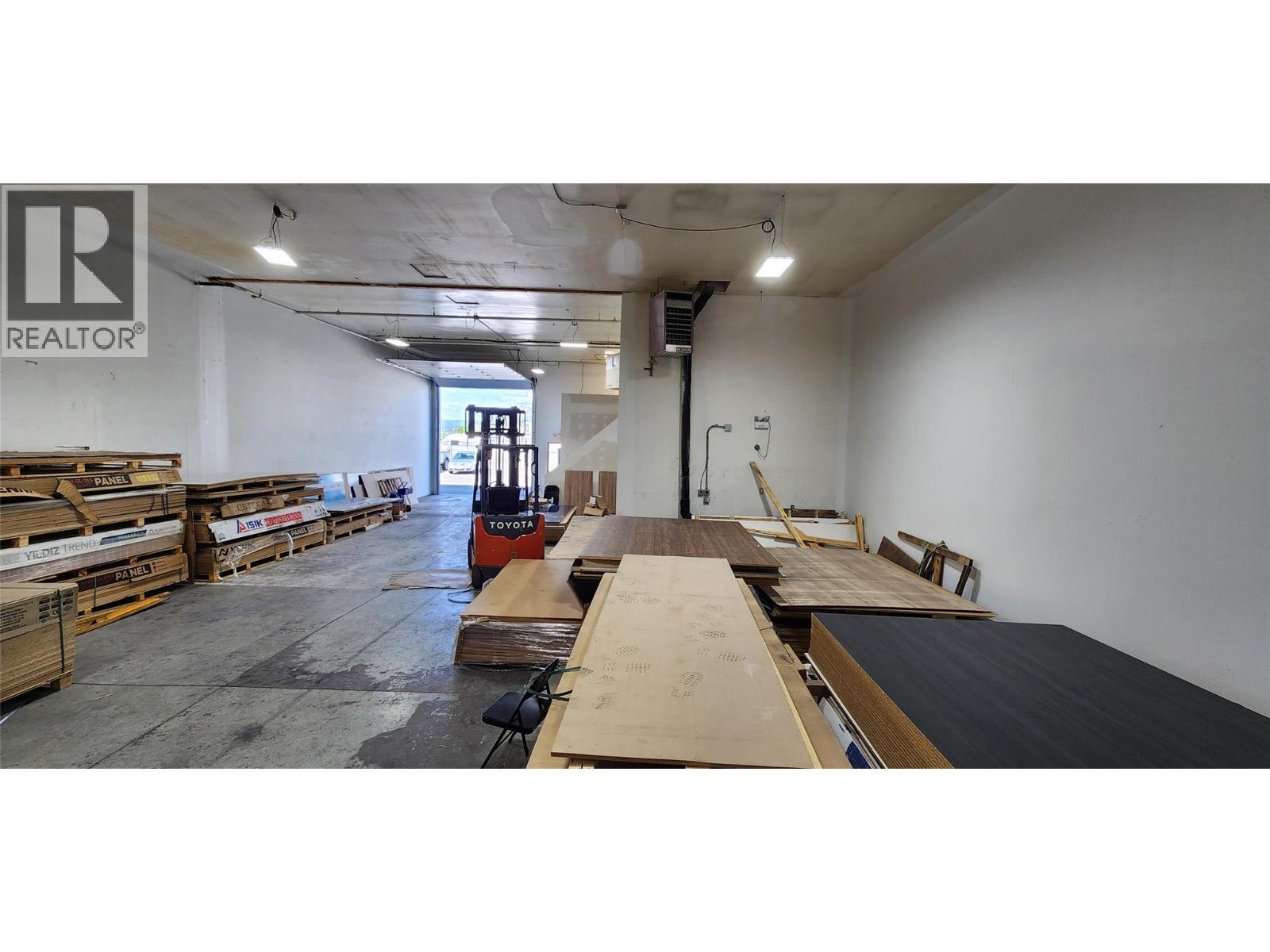 2 860 Leathead Road, Kelowna