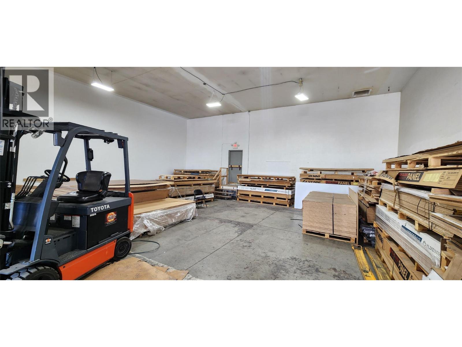 2 860 Leathead Road, Kelowna