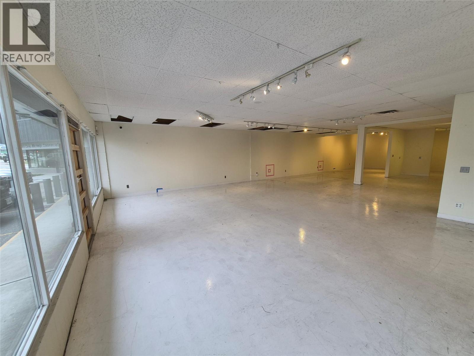 3 310 Banks Road, Kelowna