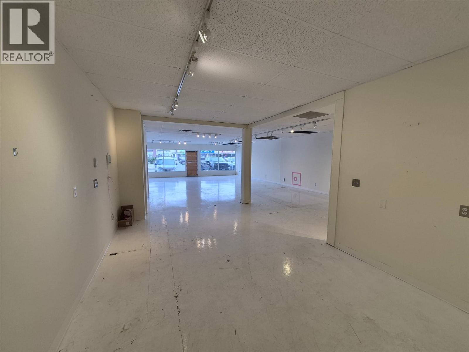 3 310 Banks Road, Kelowna