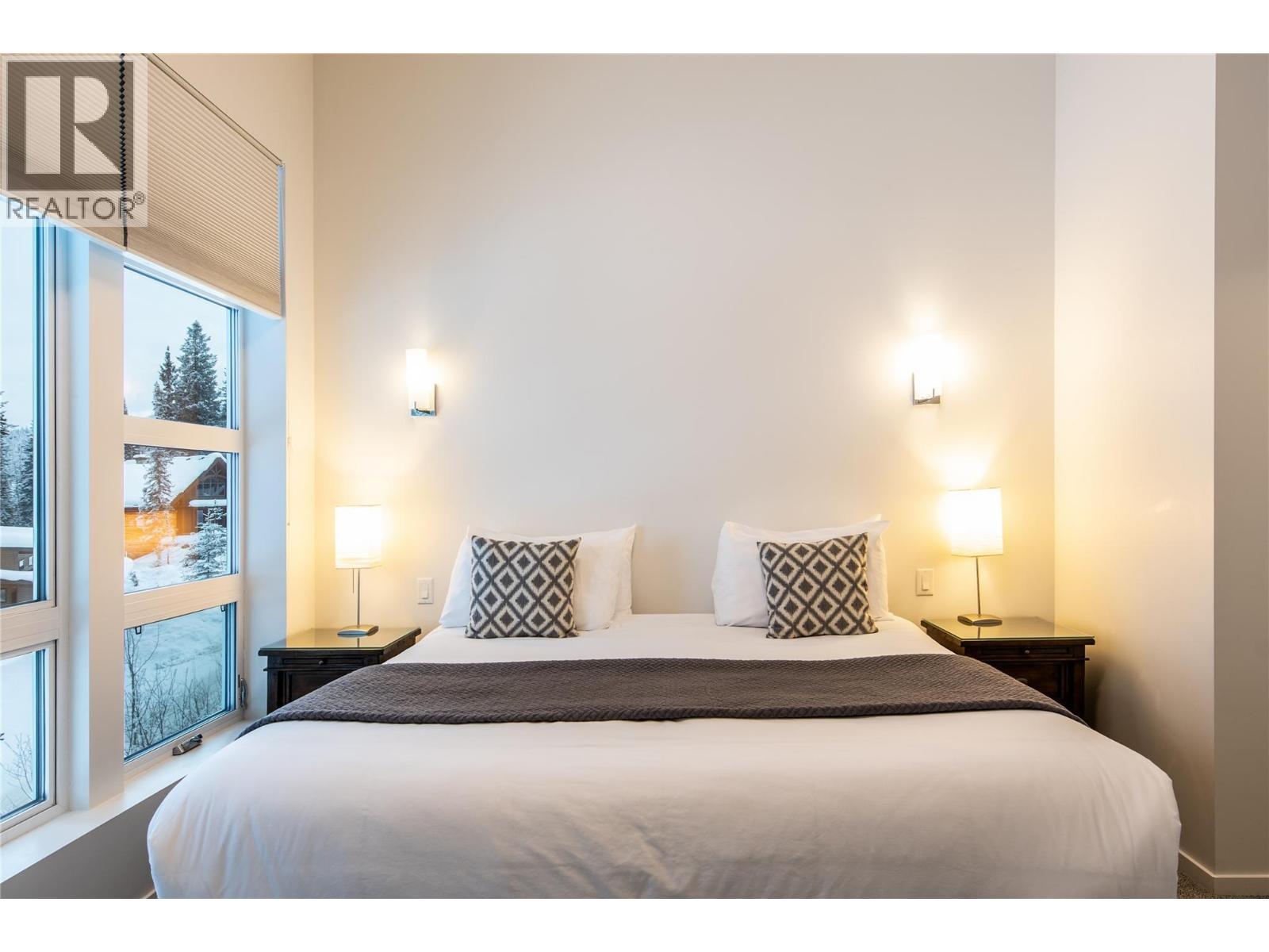 1637 THOMPSON CRESCENT - 13