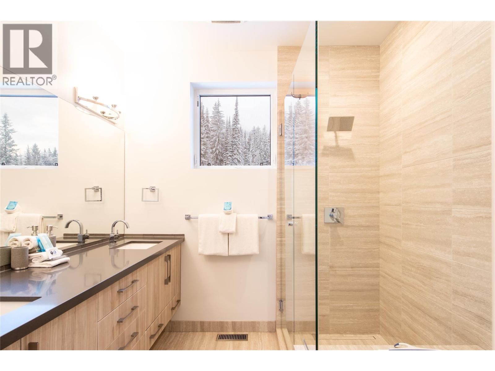 1637 THOMPSON CRESCENT - 15