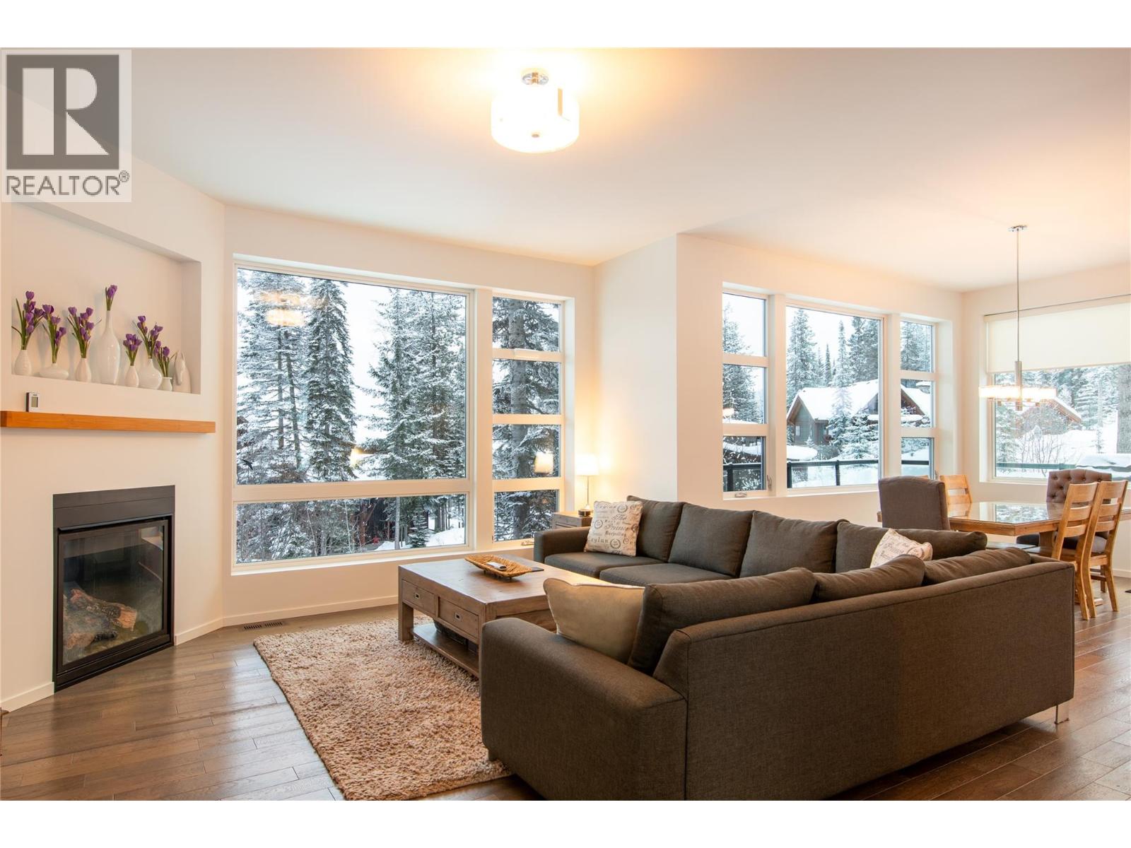 1637 THompson Crescent - Photo 2 of 39, Golden, British Columbia